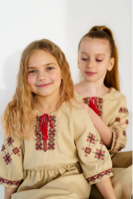 Сукня-вишиванка для дівчаток